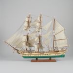 1341 8220 SHIP MODEL